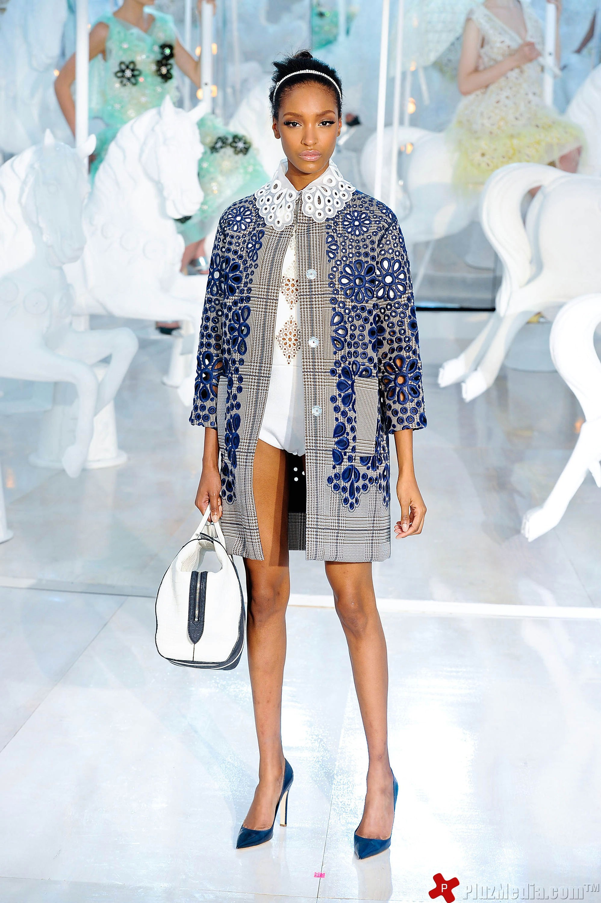 Paris Fashion Week Spring Summer 2012 Ready To Wear - Louis Vuitton - Runway | Picture 95920